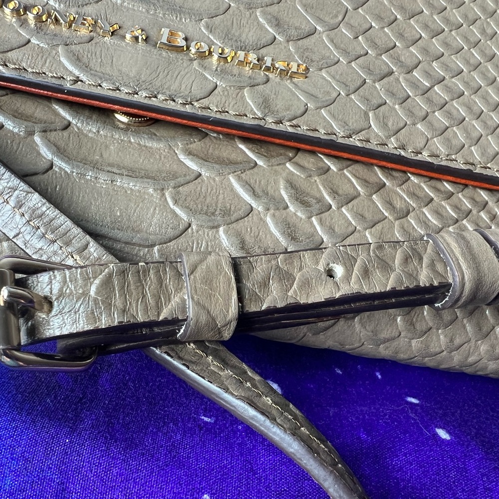 Dooney & Bourke Stone Python Embossed Clutch Cros… - image 7